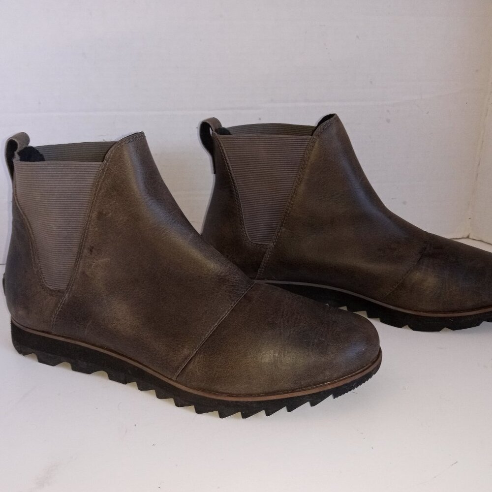 Sorel Dark Brown Leather Chelsea Booties